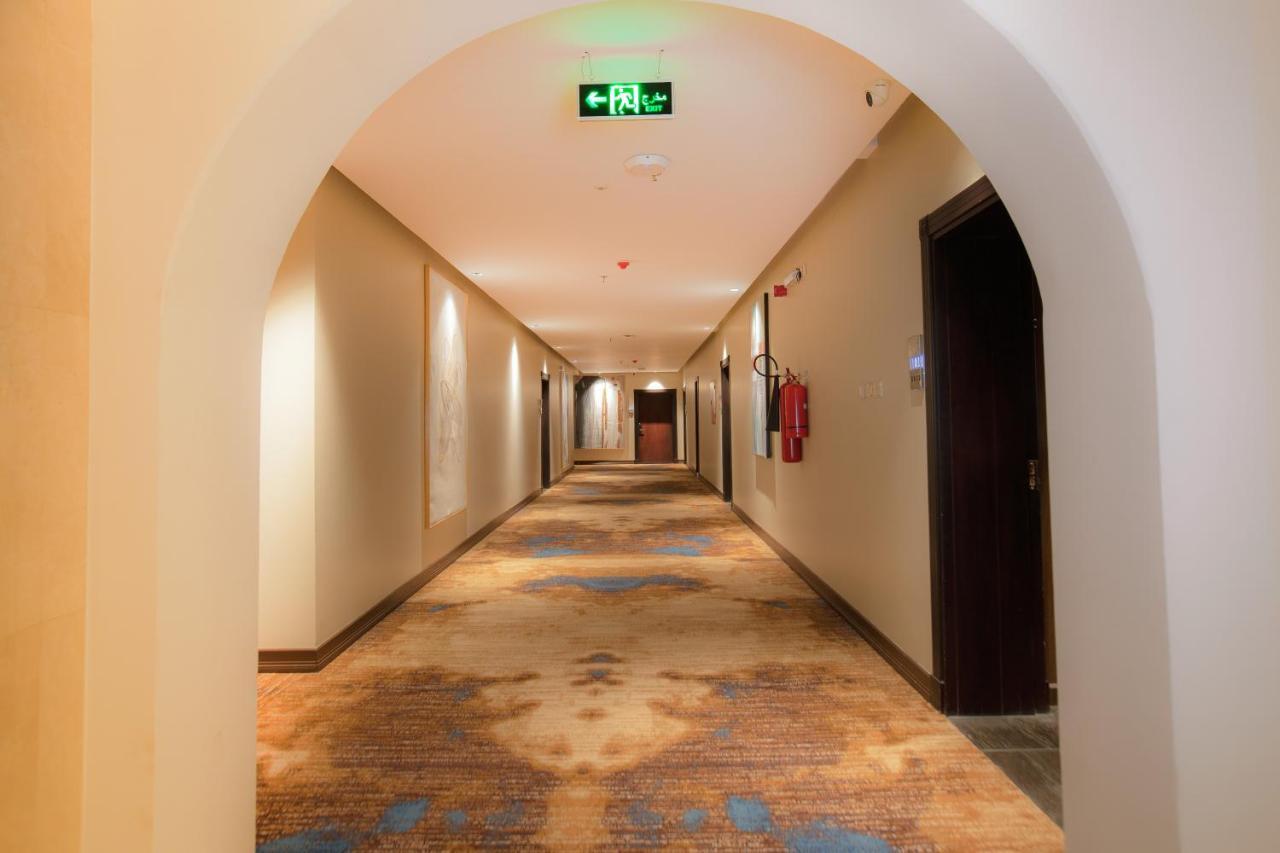 Azar Hotel Ahad Rafidah Extérieur photo