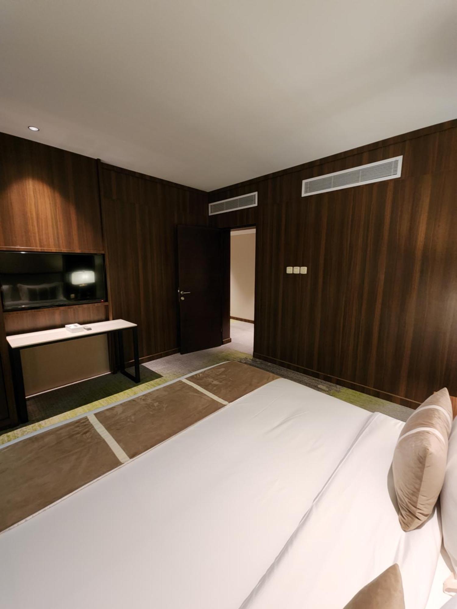Azar Hotel Ahad Rafidah Extérieur photo